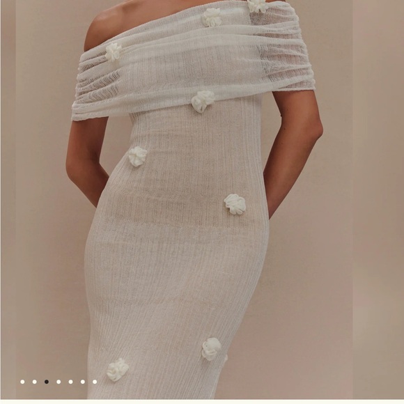 Meshki Strapless White Dress with Textured Accents - Picture 3 of 3